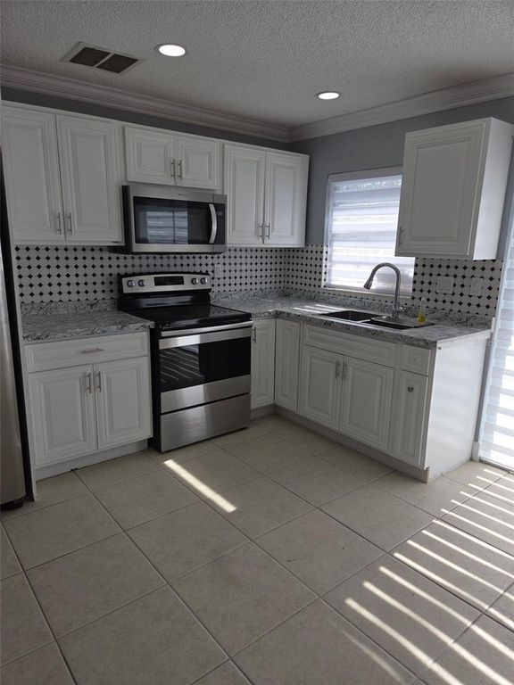 7118 JENNER AVENUE, New Port Richey, FL 34655