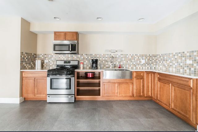 238 Driftwood Lane, Bloomingdale, IL 60108