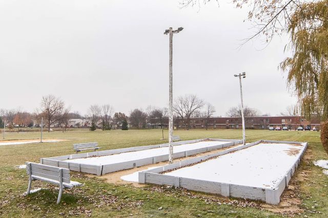 238 Driftwood Lane, Bloomingdale, IL 60108