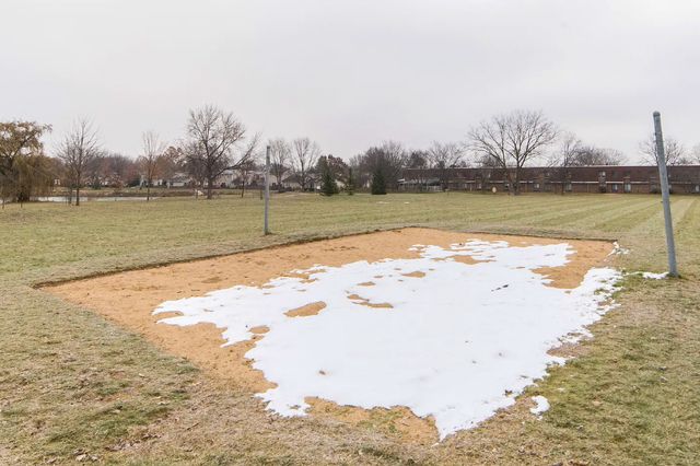 238 Driftwood Lane, Bloomingdale, IL 60108