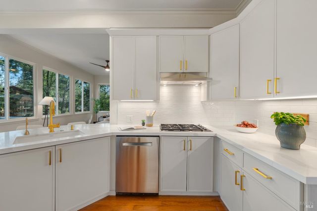 43 Creek Rd, San Anselmo, CA 94960