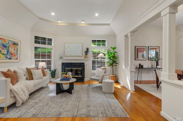 43 Creek Rd, San Anselmo, CA 94960