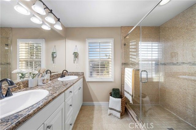 54 Night Bloom, Irvine, CA 92602