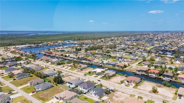 3702 Ceitus PKWY, Cape Coral, FL 33991