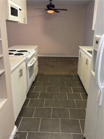 1470 ELIZABETH Avenue 3, Las Vegas, NV 89106