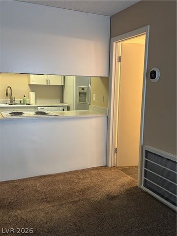 1470 ELIZABETH Avenue 3, Las Vegas, NV 89106