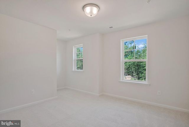 900 WALNUT AVE, North Beach, MD 20714