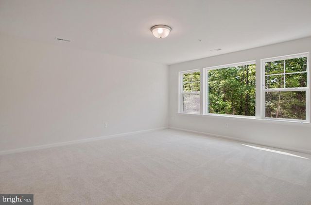 900 WALNUT AVE, North Beach, MD 20714