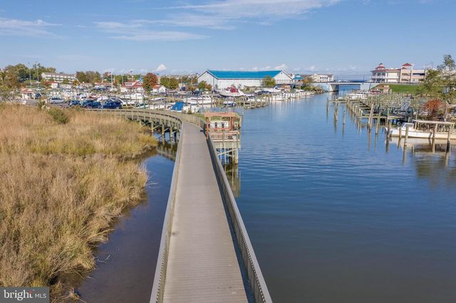 900 WALNUT AVE, North Beach, MD 20714