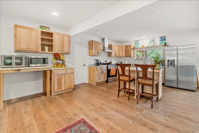 1052 Camp Kimtu Road, Garberville, CA 95542