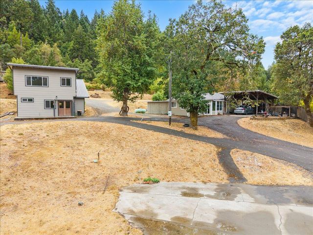 1052 Camp Kimtu Road, Garberville, CA 95542