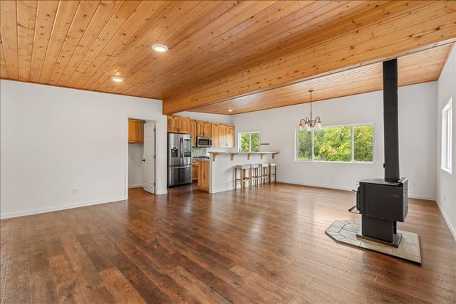 1052 Camp Kimtu Road, Garberville, CA 95542