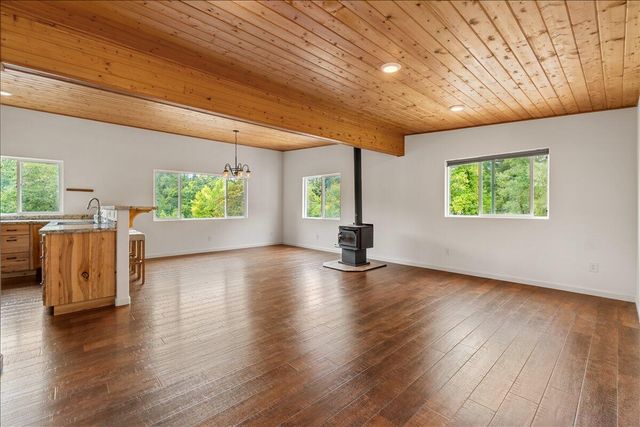 1052 Camp Kimtu Road, Garberville, CA 95542