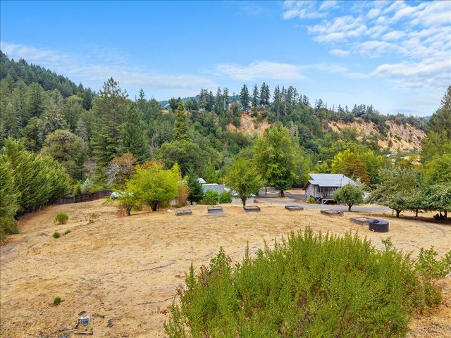 1052 Camp Kimtu Road, Garberville, CA 95542