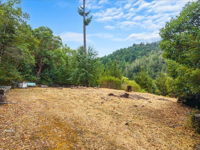 1052 Camp Kimtu Road, Garberville, CA 95542