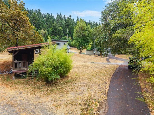 1052 Camp Kimtu Road, Garberville, CA 95542