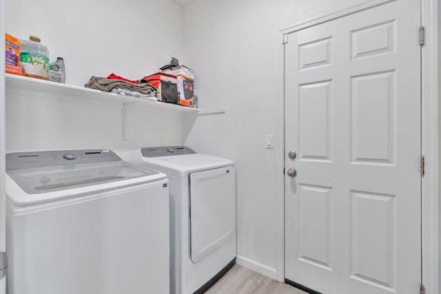 6704 E Dwight Way Avenue, Fresno, CA 93727