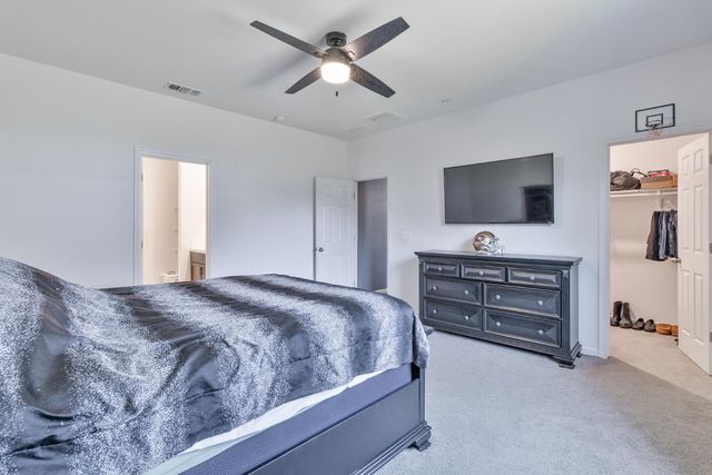 6704 E Dwight Way Avenue, Fresno, CA 93727