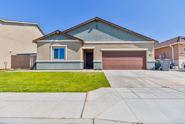6704 E Dwight Way Avenue, Fresno, CA 93727