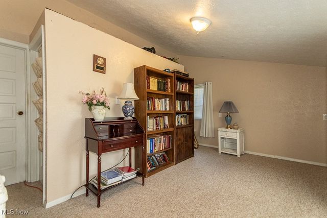 2722 County Line Road, Geneva, OH 44057