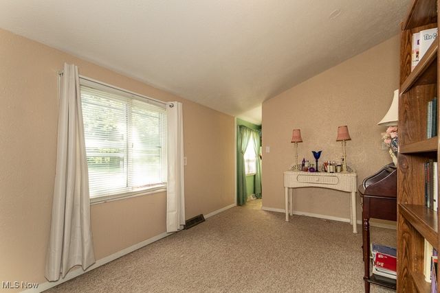 2722 County Line Road, Geneva, OH 44057