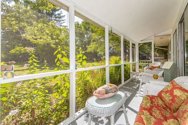 2722 County Line Road, Geneva, OH 44057