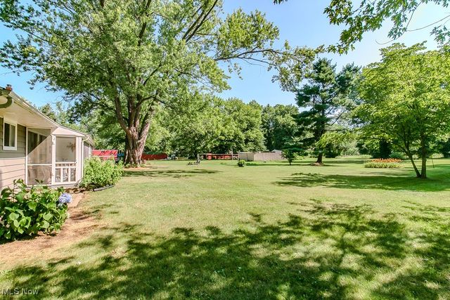 2722 County Line Road, Geneva, OH 44057