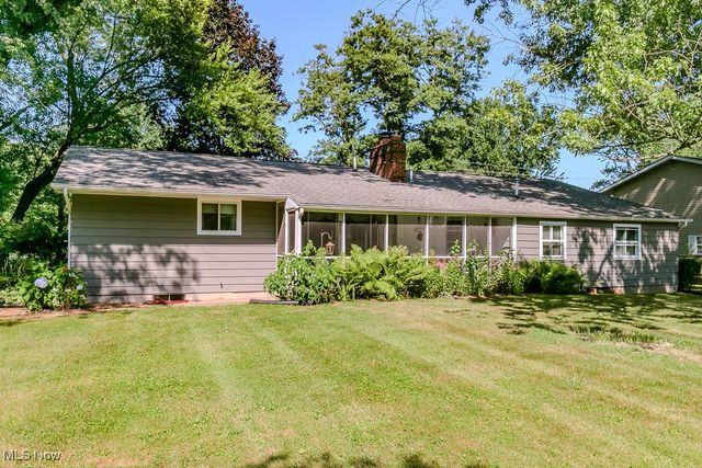 2722 County Line Road, Geneva, OH 44057