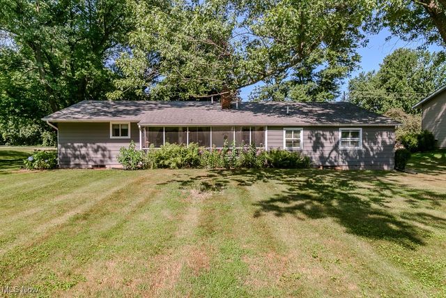 2722 County Line Road, Geneva, OH 44057