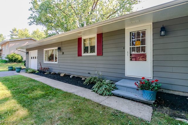 2722 County Line Road, Geneva, OH 44057