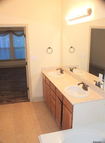 23372 Conifer Dr, Denham Springs, LA 70726
