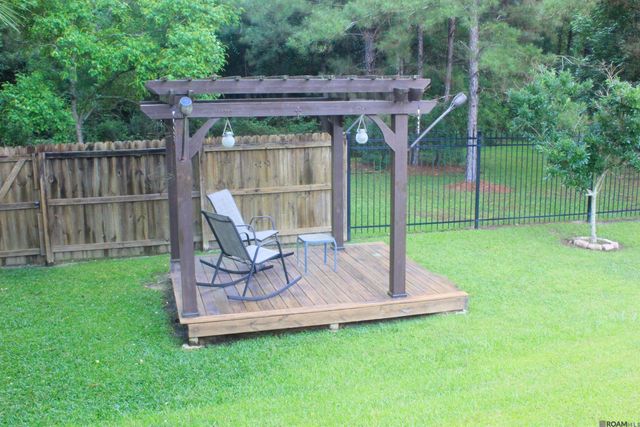 23372 Conifer Dr, Denham Springs, LA 70726