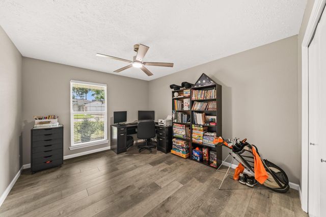9911 Sageaspen Lane, Houston, TX 77089