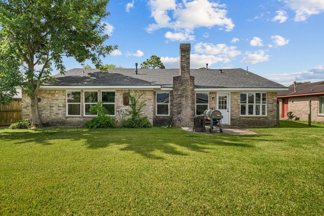 9911 Sageaspen Lane, Houston, TX 77089