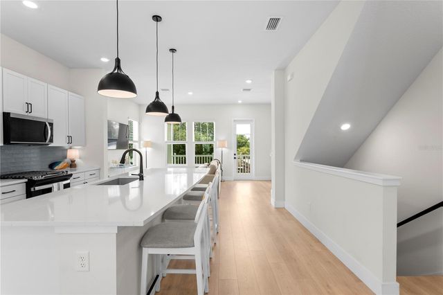 114 21 STREET N, St Petersburg, FL 33713