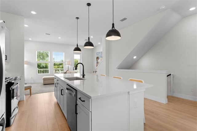 114 21 STREET N, St Petersburg, FL 33713