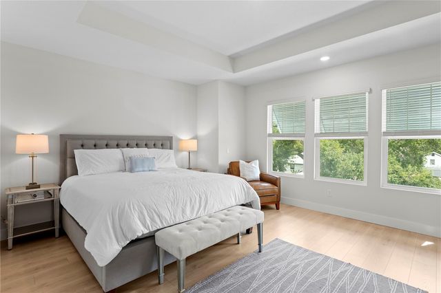 114 21 STREET N, St Petersburg, FL 33713