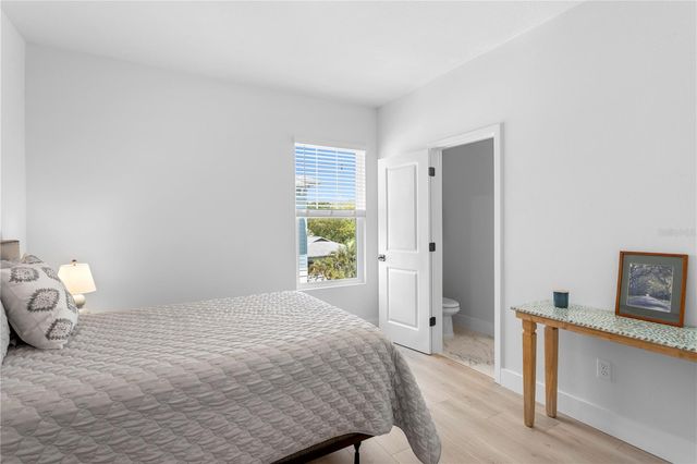 114 21 STREET N, St Petersburg, FL 33713