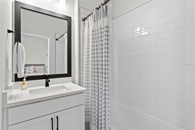 114 21 STREET N, St Petersburg, FL 33713