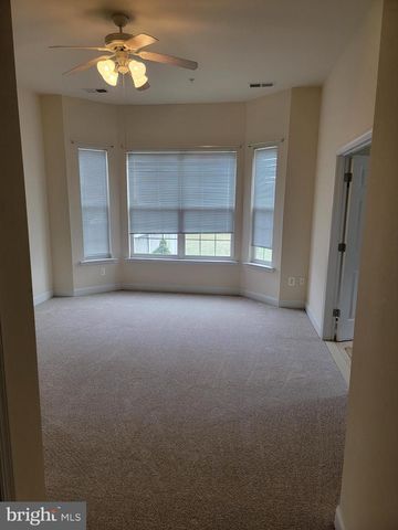 11094 COMMANDERS LN, White Plains, MD 20695