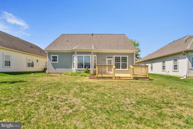 11094 COMMANDERS LN, White Plains, MD 20695