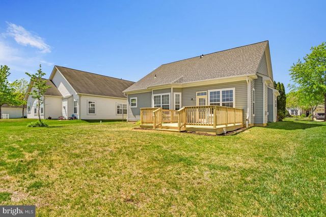 11094 COMMANDERS LN, White Plains, MD 20695