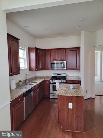 11094 COMMANDERS LN, White Plains, MD 20695