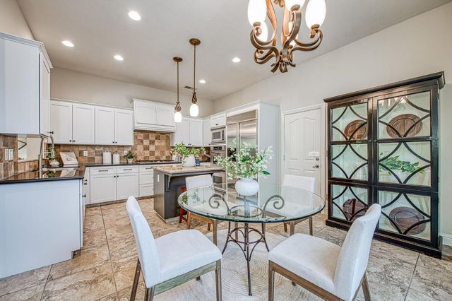 2824 E Omaha Avenue, Fresno, CA 93720