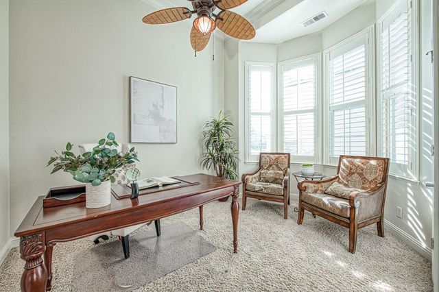 2824 E Omaha Avenue, Fresno, CA 93720