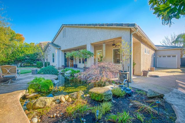 2824 E Omaha Avenue, Fresno, CA 93720