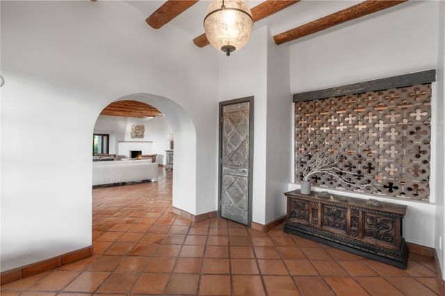 55 Calle San Martin, Santa Fe, NM 87506