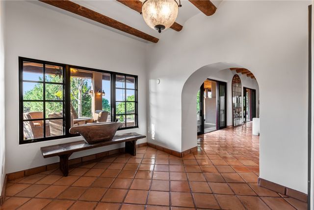 55 Calle San Martin, Santa Fe, NM 87506