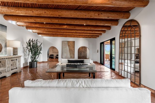 55 Calle San Martin, Santa Fe, NM 87506