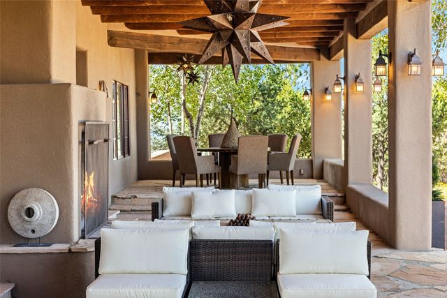 55 Calle San Martin, Santa Fe, NM 87506